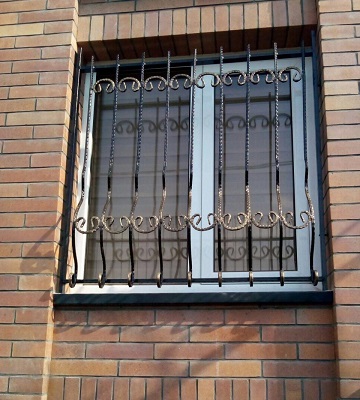 حفاظ پنجره آهنی