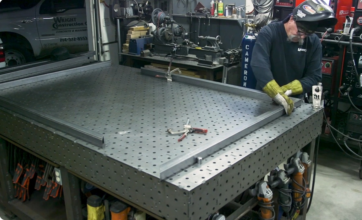 ساخت دروازه فلزی چوبی