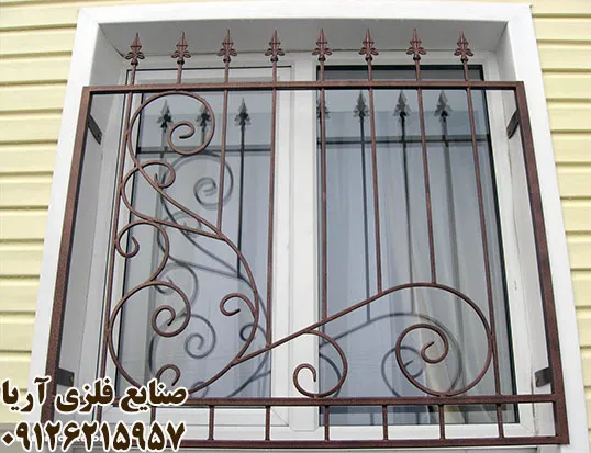 گلدار ساده جفاظ پنجره